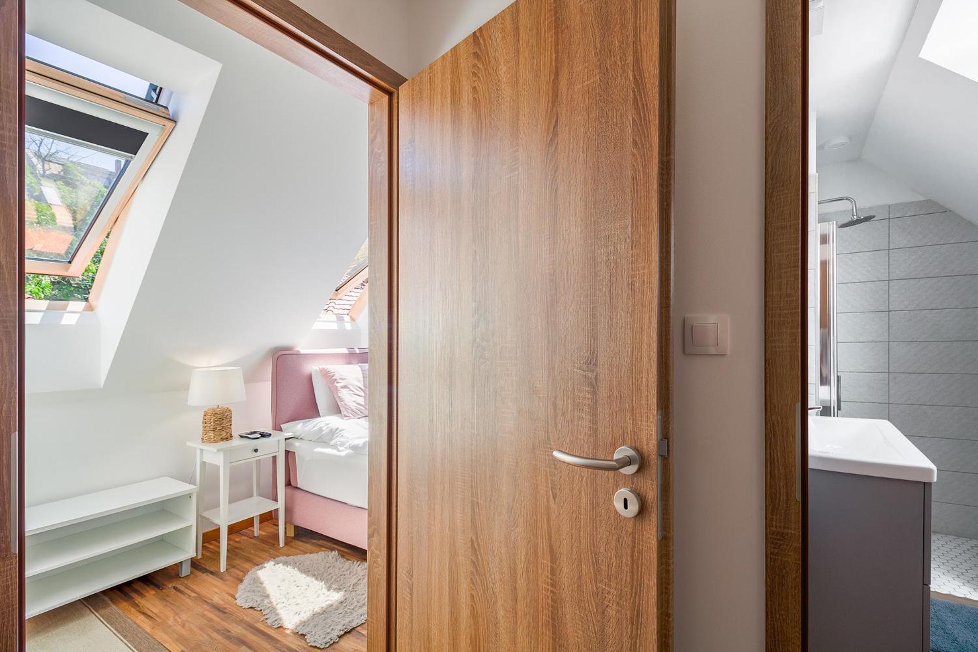 Monbuhim Twin Apartment Veszprem Ngoại thất bức ảnh